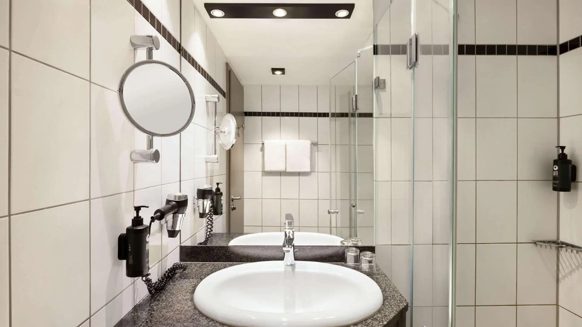 Vienna House Easy By Wyndham Berlin Prenzlauer Berg Hotel 3*,