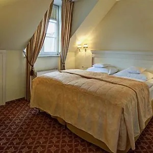 Augusta Am Kurfuerstendamm Берлин